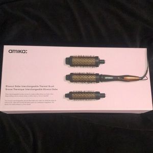 Amika blowout babe interchangeable thermal brush